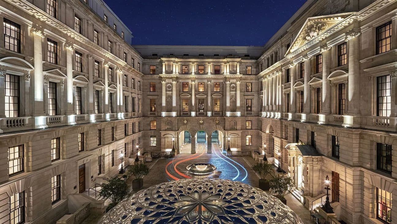 Peninsula London amenities