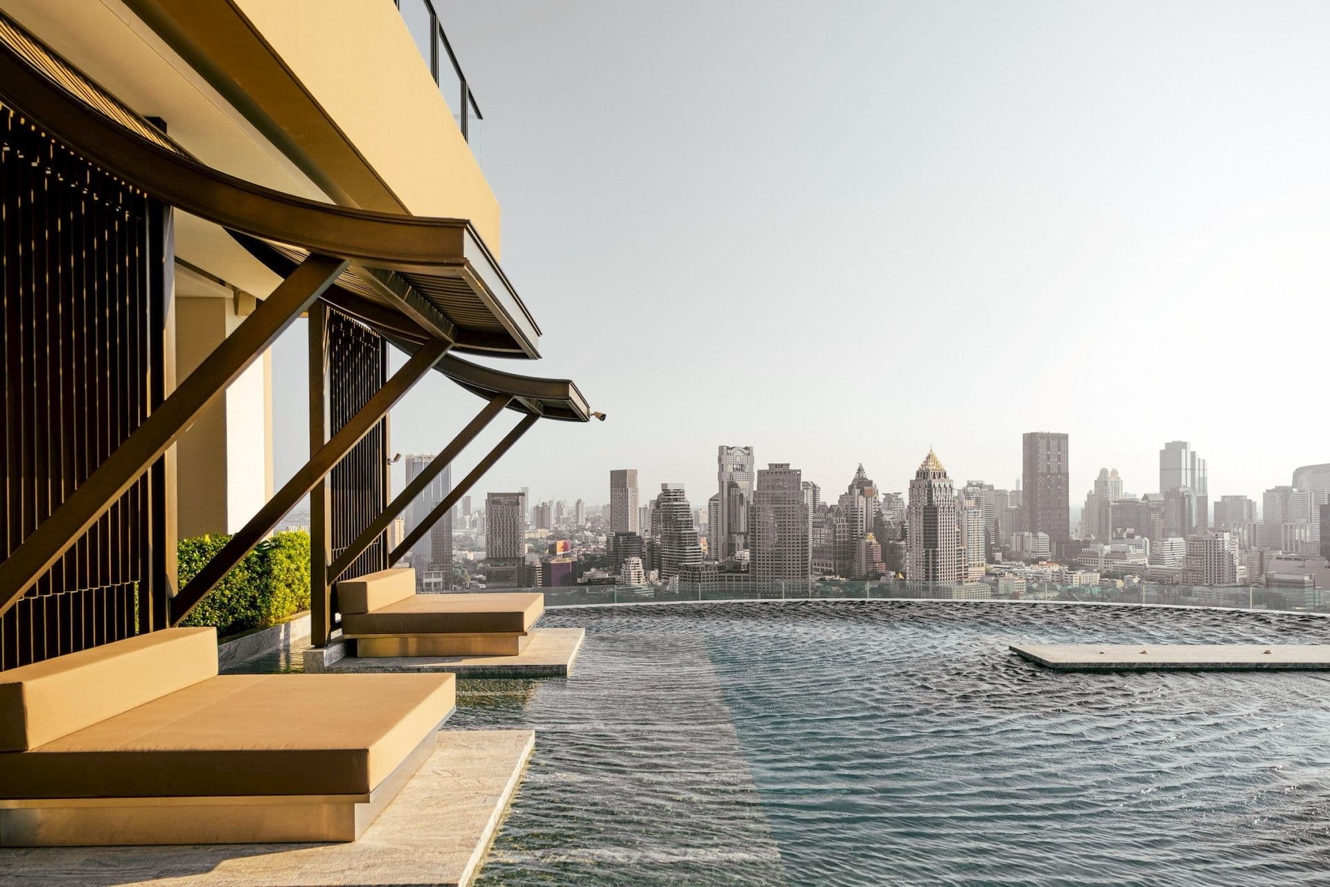 The Residences at Sindhorn Kempinski Hotel, Bangkok location